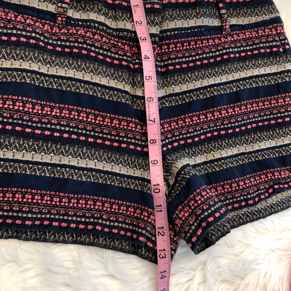 ANN TAYLOR LOFT stripped shorts size 6 - Picture 5 of 5